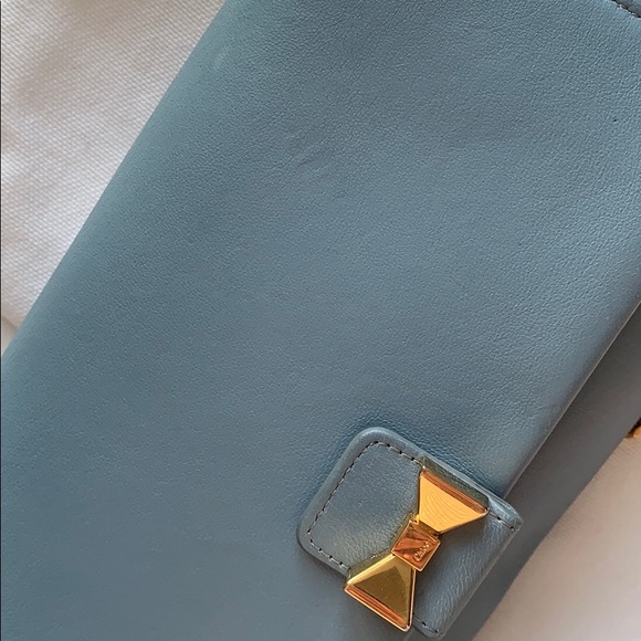 CHLOÉ ‘Bobbie' Wallet on a Chain (Authentic) - Picture 2 of 10